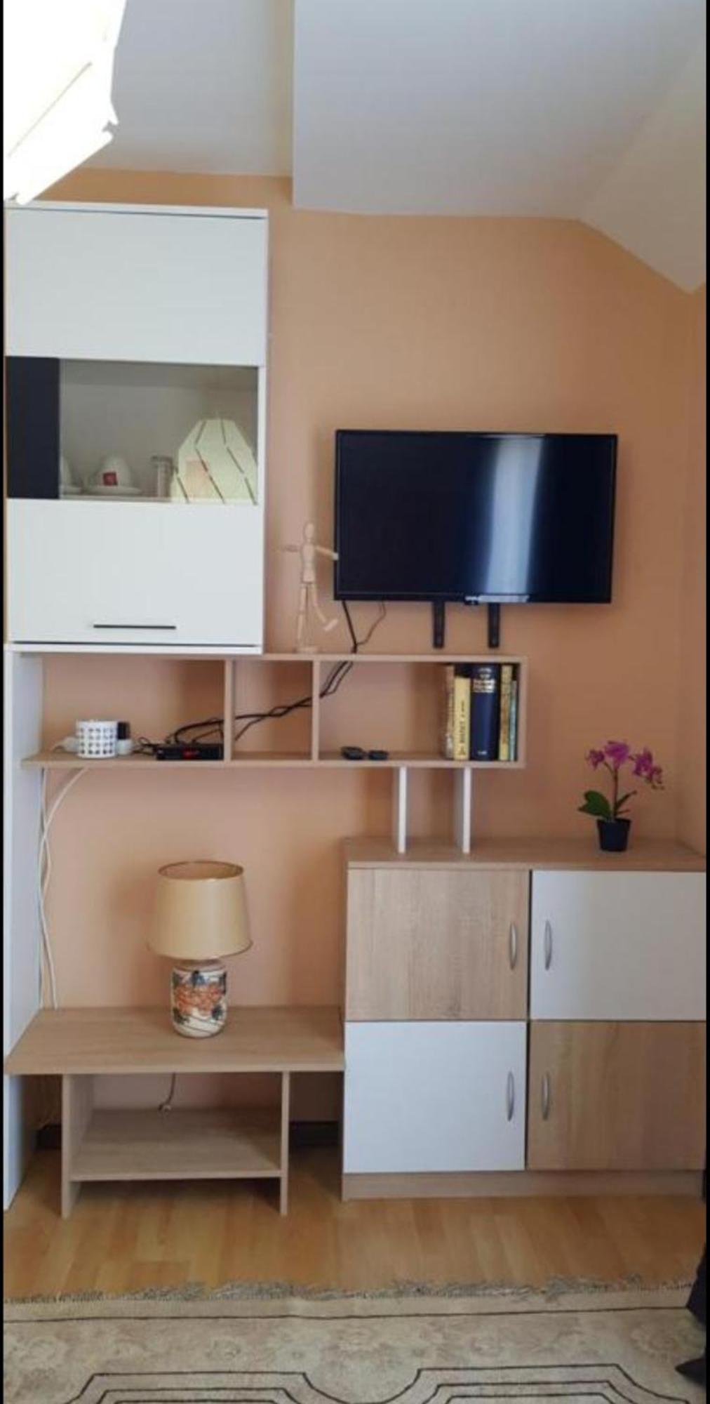 Lux Apartments With Pool Dex Zemun Polje Bagian luar foto